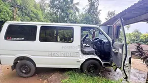 Nissan Vanette 2011 Van (Used)
