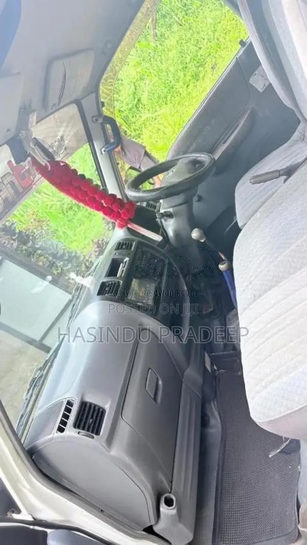 Nissan Vanette 2011 Van (Used)