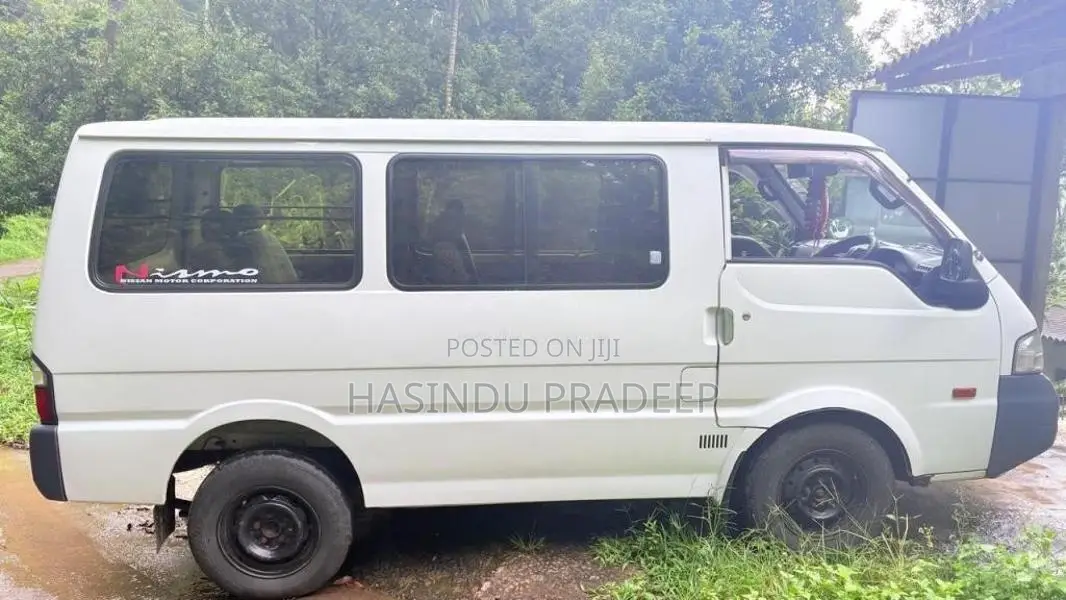 Nissan Vanette 2011 Van (Used)