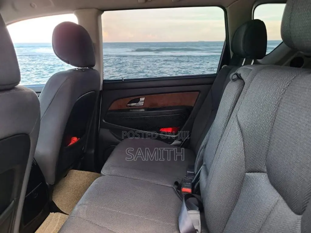 Micro Rexton 2017 SUV (Used)
