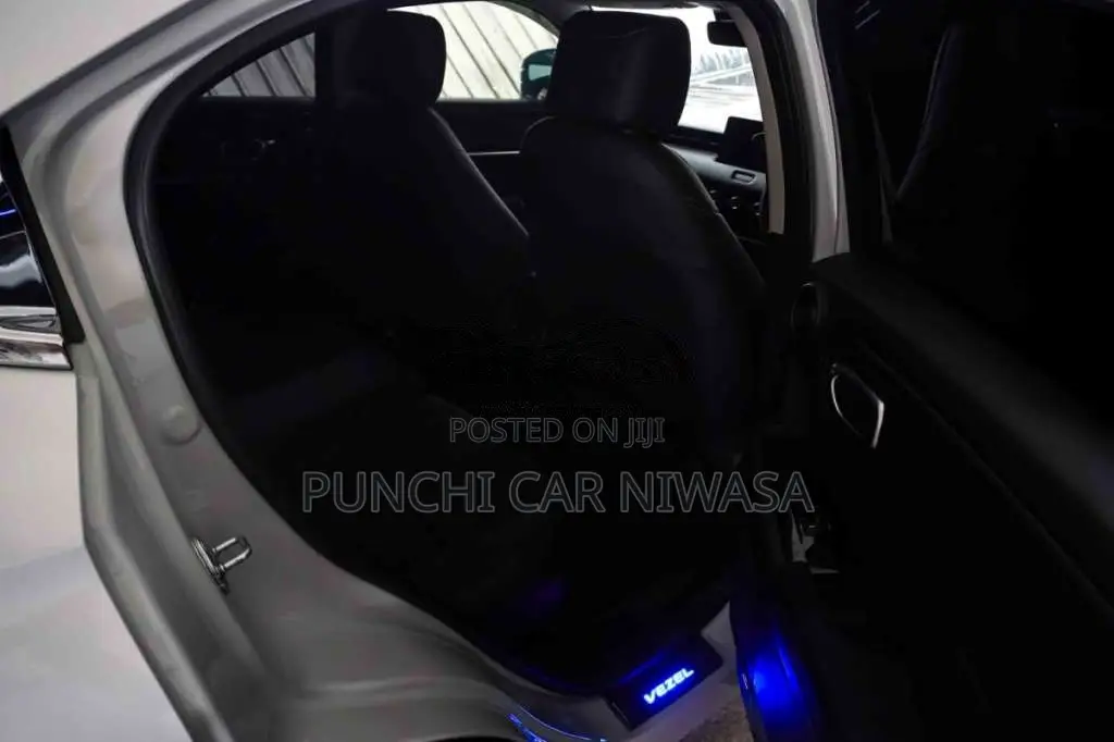 Honda Vezel 2023 SUV (Used)