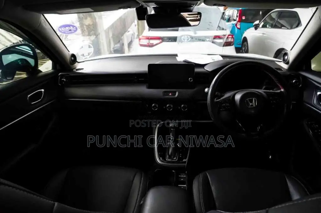 Honda Vezel 2023 SUV (Used)