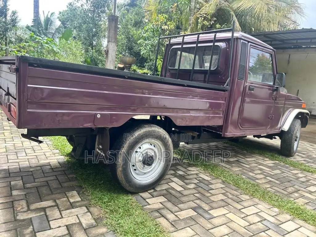 Mahindra Bolero Maxi Truck 2011 Pickup (Used)