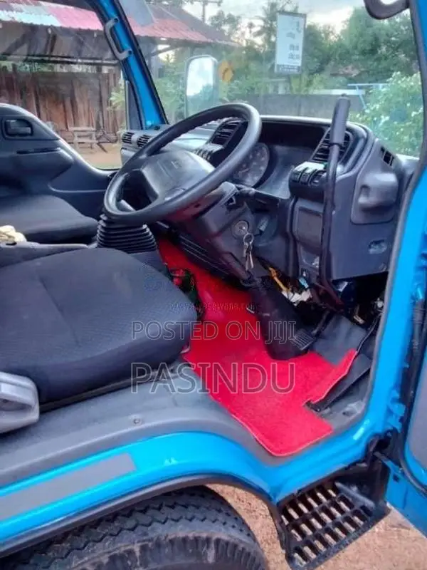 Isuzu Tipper 2003 Lorry (Used)