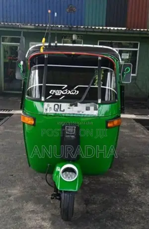 Bajaj 4 Stroke 2007 Three Wheel (Used)