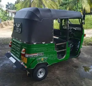 Bajaj 4 Stroke 2007 Three Wheel (Used)