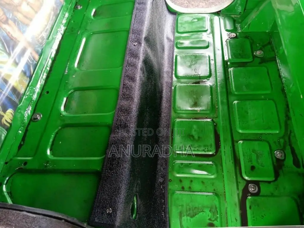 Bajaj 4 Stroke 2007 Three Wheel (Used)