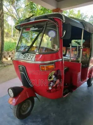 Bajaj 2 Stroke 2001 Three Wheel Unregistered (Recondition)