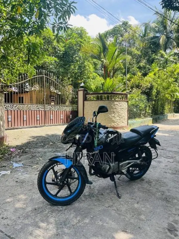 Bajaj Pulsar 2011 Motorbike (Used)
