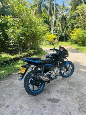 Bajaj Pulsar 2011 Motorbike (Used)