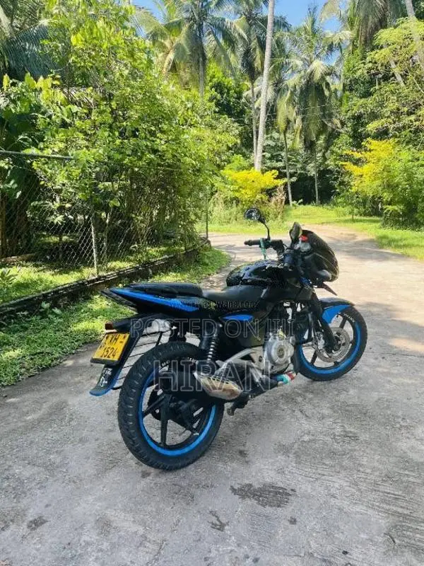 Bajaj Pulsar 2011 Motorbike (Used)