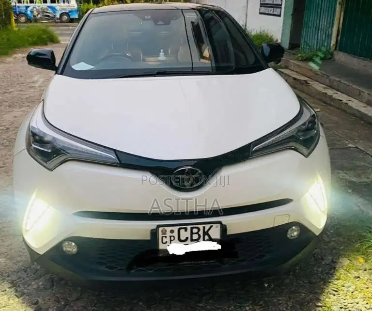 Toyota CHR 2017 SUV (Used)