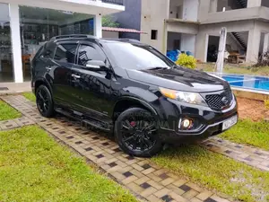 Kia Sorento Black Edition 2012 SUV (Used)