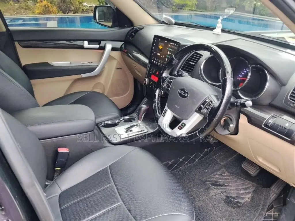 Kia Sorento Black Edition 2012 SUV (Used)