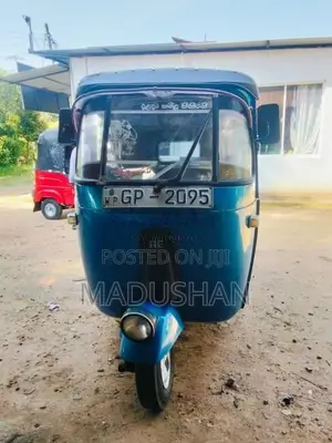 Bajaj 2 stroke 2002 Three Wheel (Used)