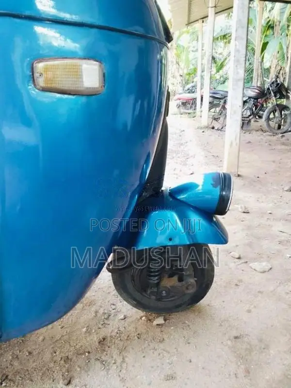 Bajaj 2 stroke 2002 Three Wheel (Used)