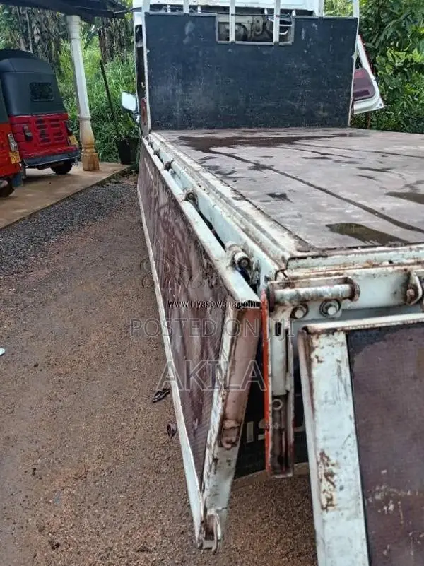 Isuzu 250 2026 Lorry (Used)