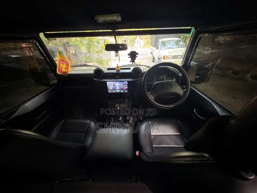 Land-Rover Defender 110 Puma 1985 SUV (Used)