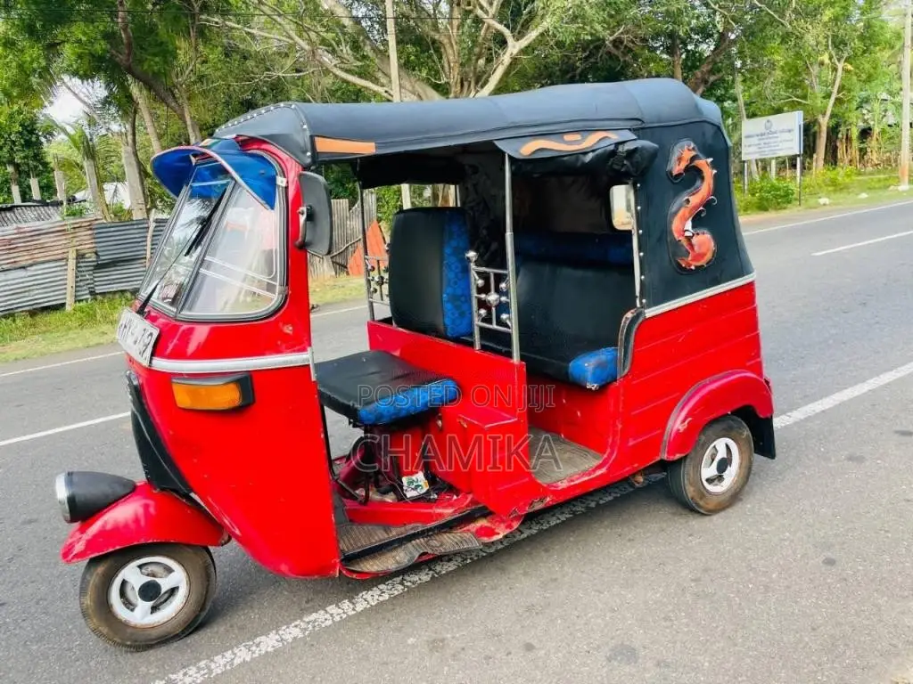 Bajaj 2 Stroke 2004 Three Wheel (Used)