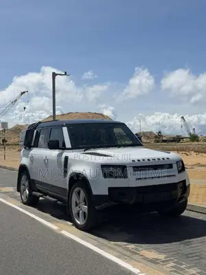 Land-Rover Defender 2025 SUV (Used)