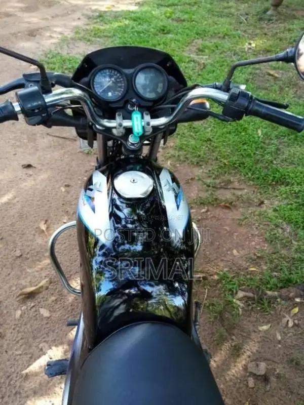Bajaj CT-100 2017 Motorbike (Used)