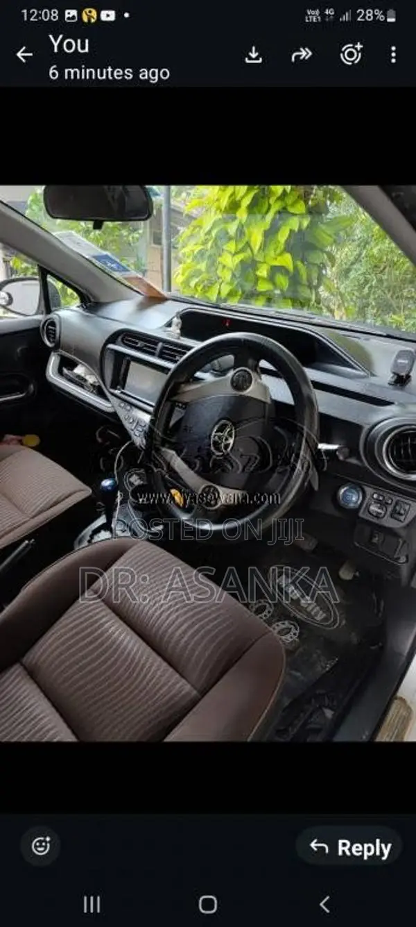 Toyota Aqua 2012 Car (Used)