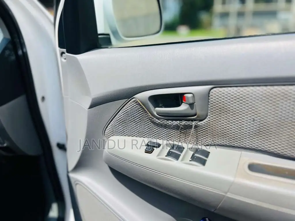 Toyota Hilux 2007 Pickup (Used)