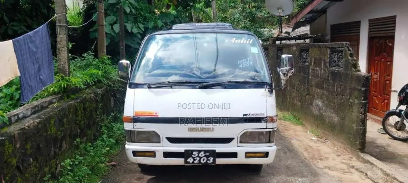 Isuzu Fargo Diga56 1990 Van (Used)