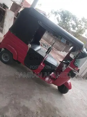 Bajaj RE 2015 Three Wheel (Used)