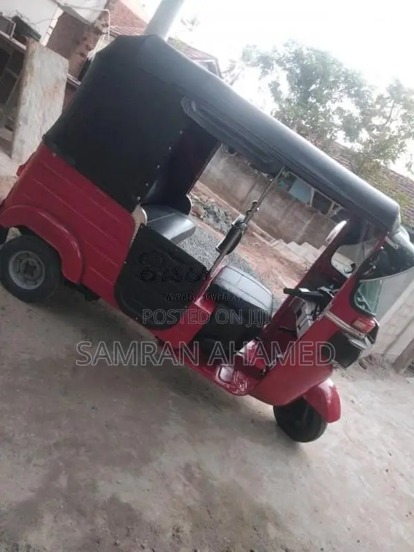 Bajaj RE 2015 Three Wheel (Used)