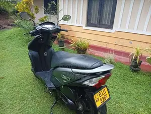 Honda Dio DX 2020 Motorbike (Used)