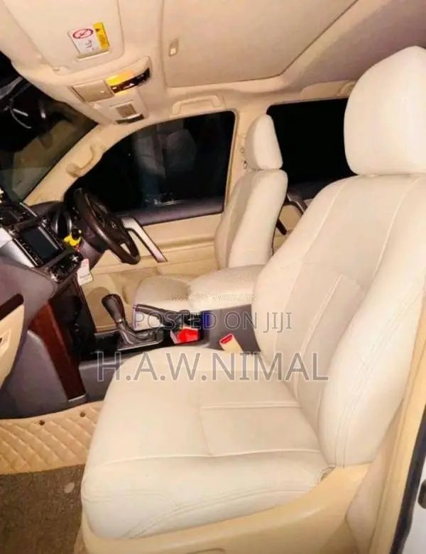 Toyota Land Cruiser 2015 SUV (Used)