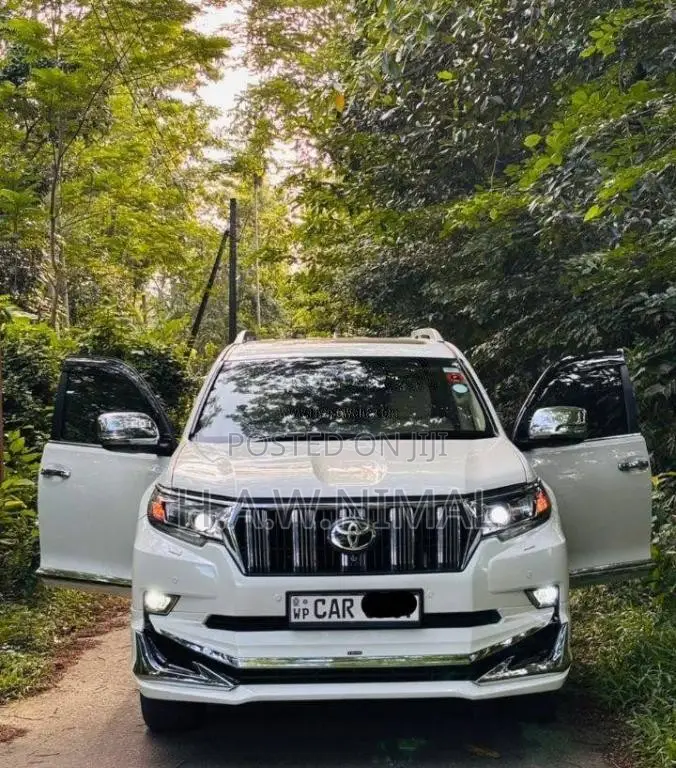 Toyota Land Cruiser 2015 SUV (Used)