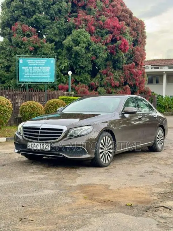 Mercedes-Benz E350e 2017 Car (Used)