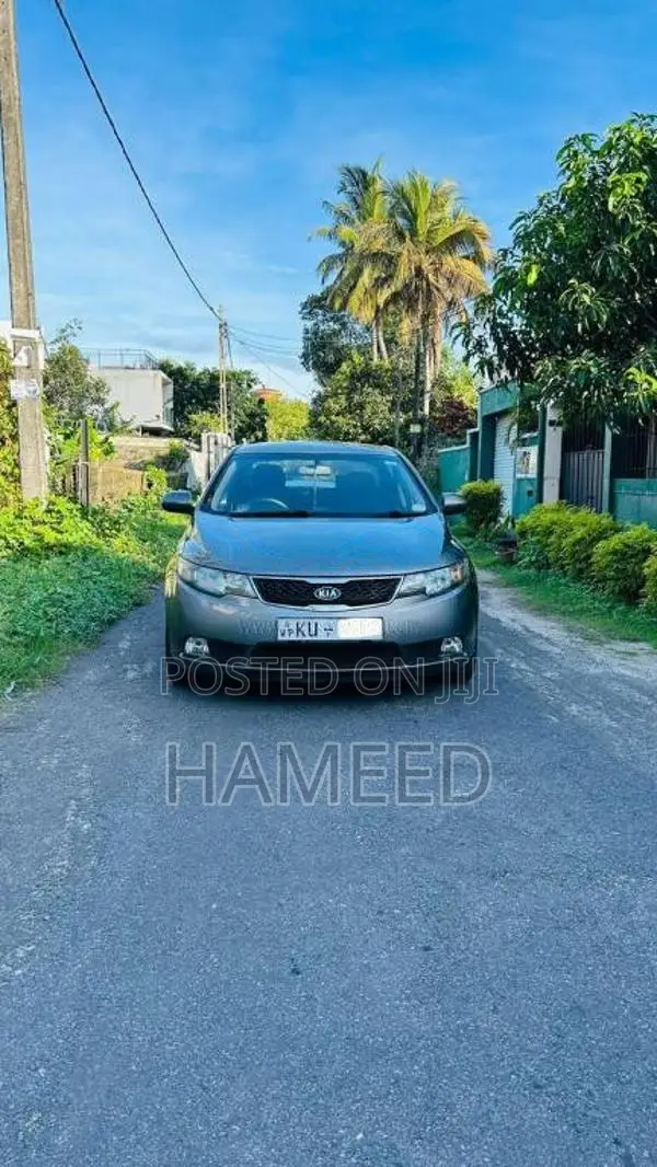Kia Cerato 2012 Car (Used)