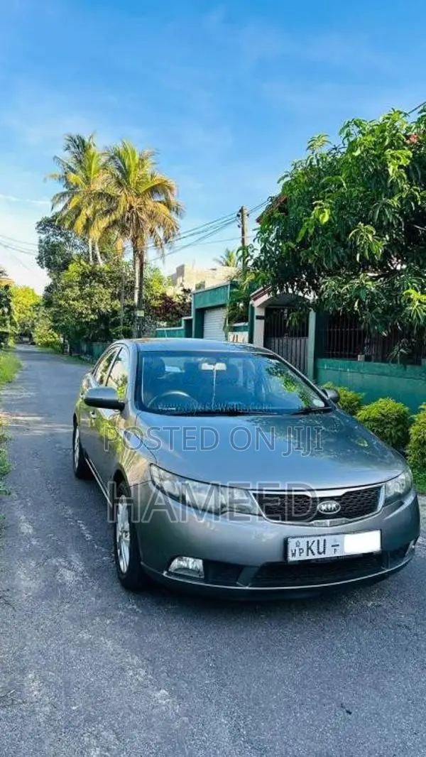 Kia Cerato 2012 Car (Used)
