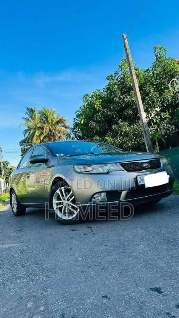 Kia Cerato 2012 Car (Used)