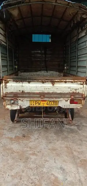 Mahindra Maxximo Plus 2013 Lorry (Used)