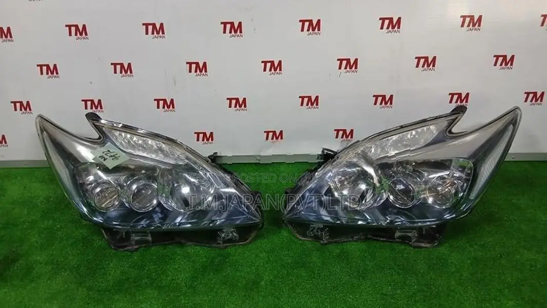 Toyota Prius XW30 Head Light (One Side)
