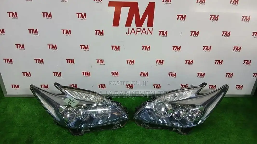 Toyota Prius XW30 Head Light (One Side)