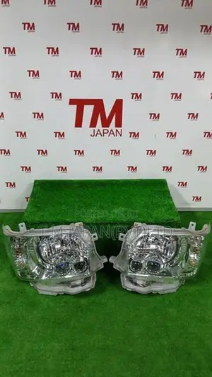 Toyota KDH 223 Head Light (One Side)