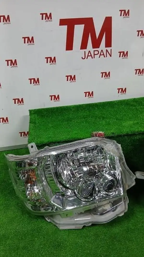 Toyota KDH 223 Head Light (One Side)