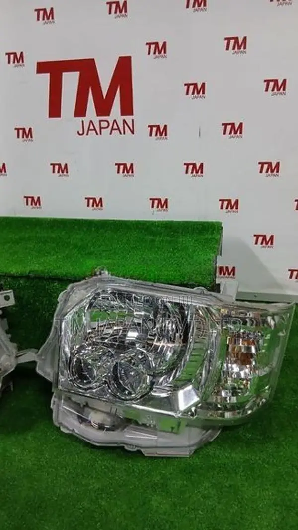 Toyota KDH 223 Head Light (One Side)
