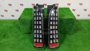 Toyota Hiace (KDH) 200 Tail Light (Both Side)