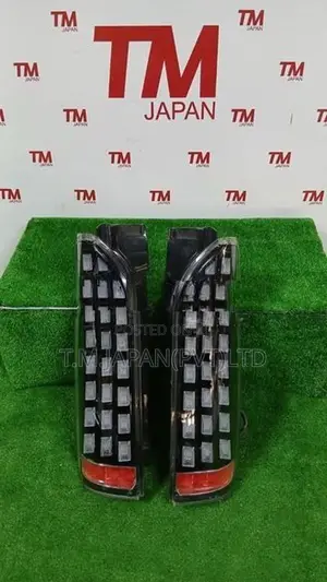Toyota Hiace (KDH) 200 Tail Light (Both Side)