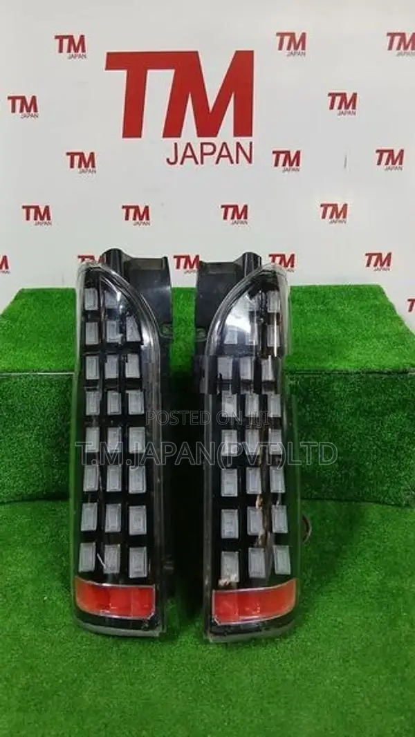 Toyota Hiace (KDH) 200 Tail Light (Both Side)