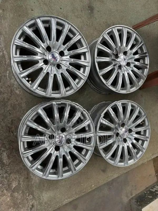 15” Alloy Wheels