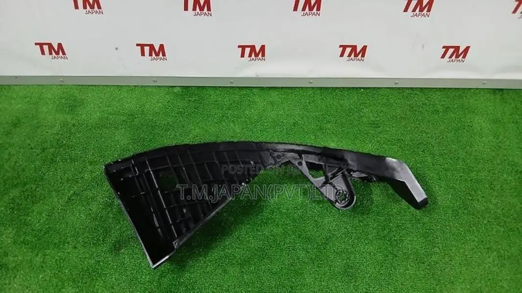Honda Vezel RV5 Bumper Bracket