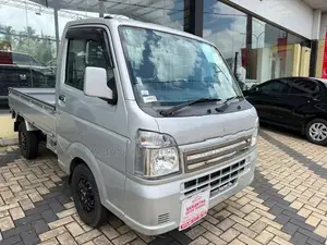 Suzuki Carry Safety button 4WD 2023