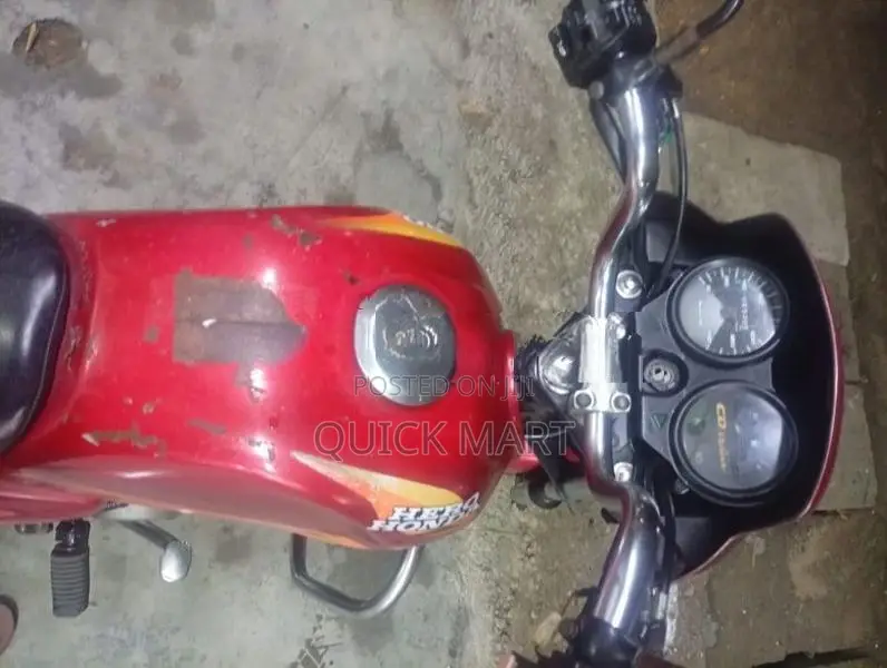 Hero HF Deluxe 2011